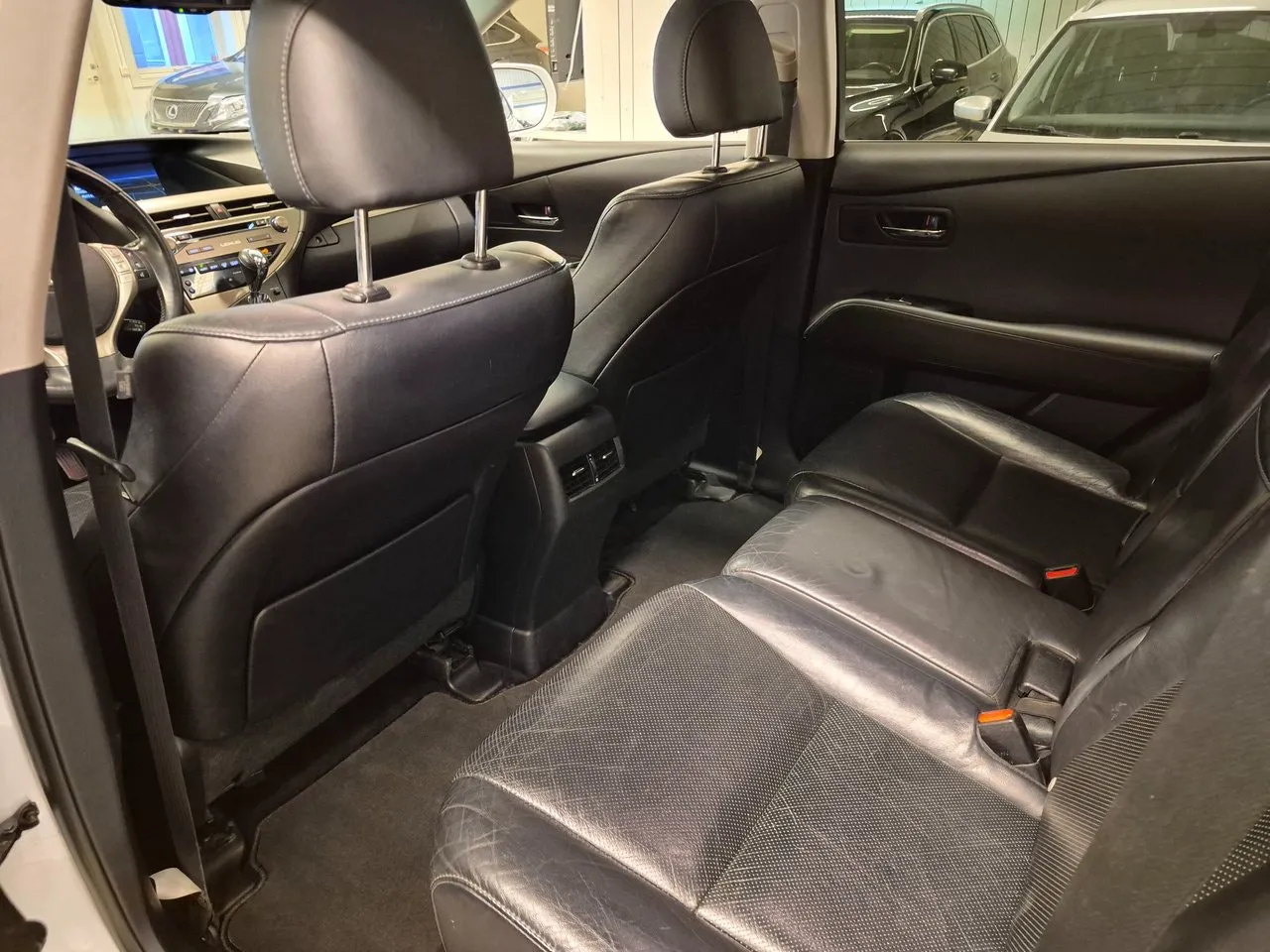 Vehicle image 11
