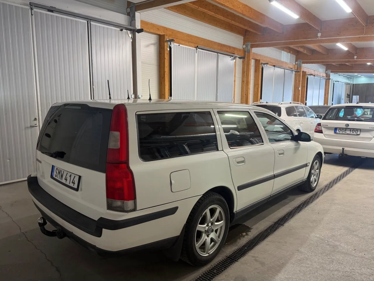 Vehicle image 11