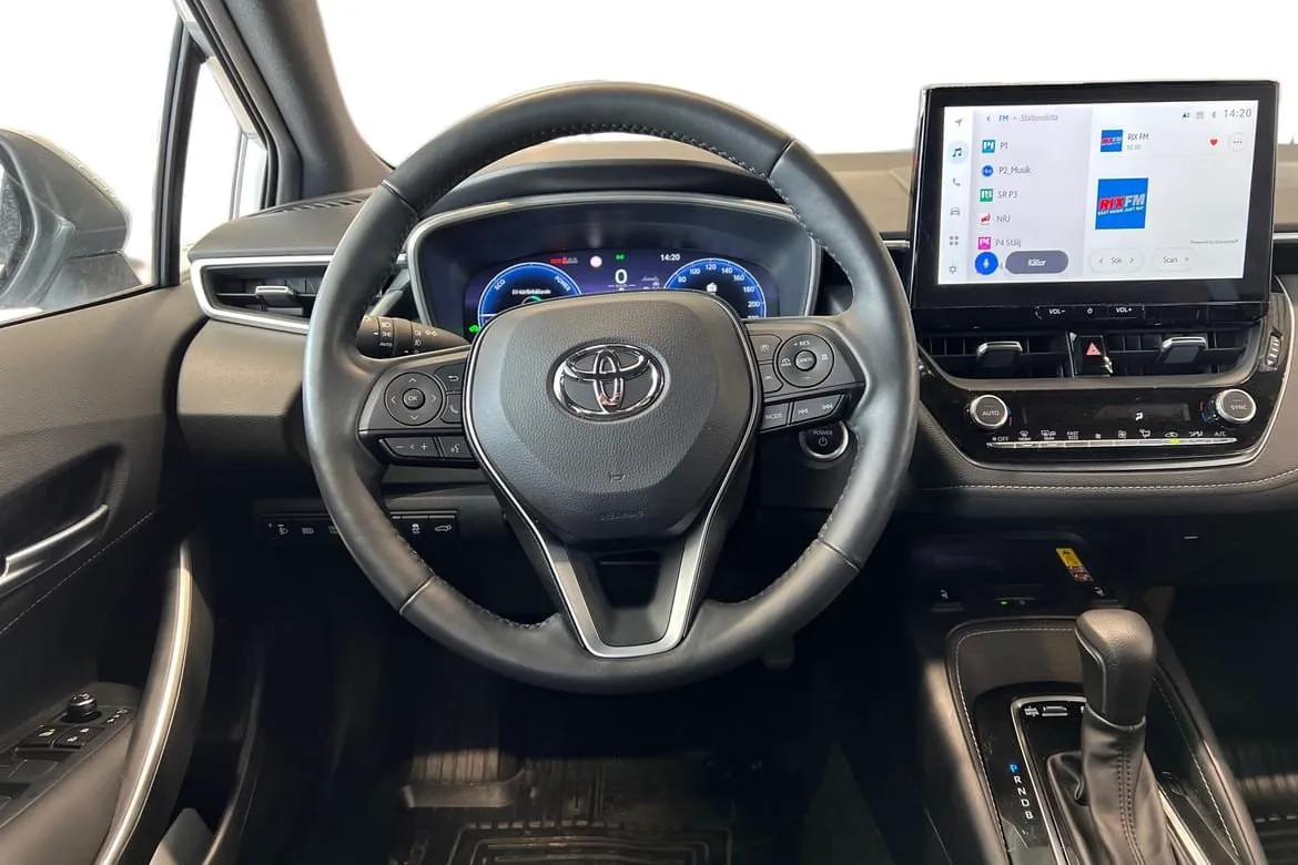 Vehicle image 10