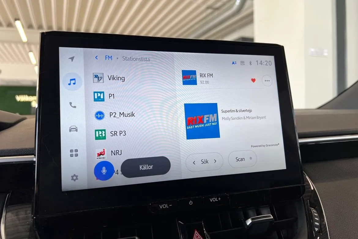 Vehicle image 14