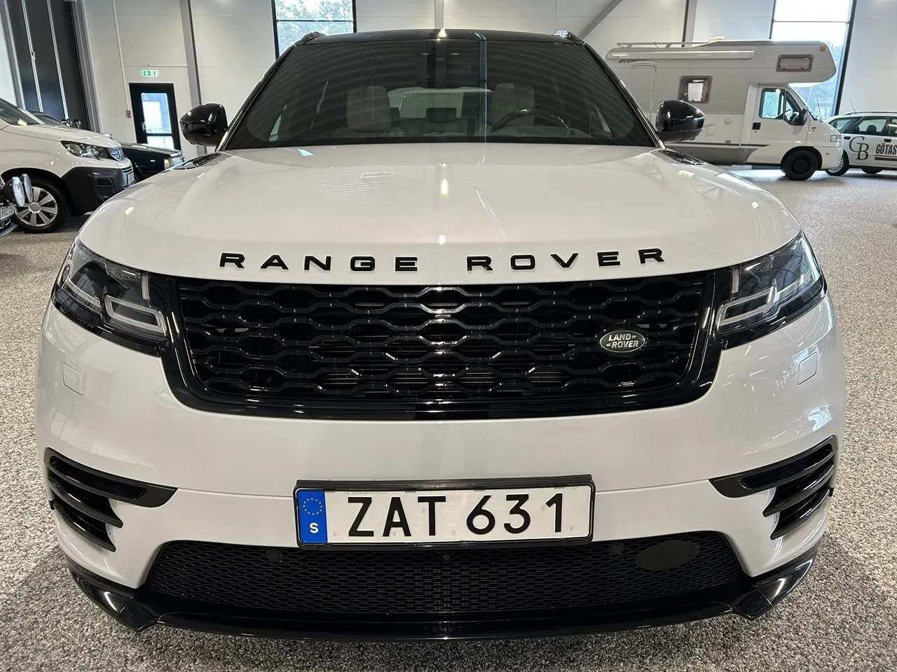 Vehicle image 7
