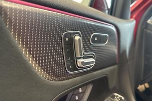 Mercedes EQB300 bild 17
