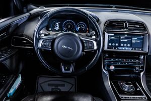 Jaguar XE bild 16