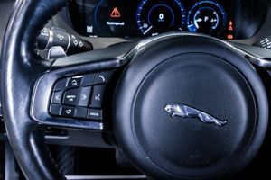 Jaguar XE bild 18
