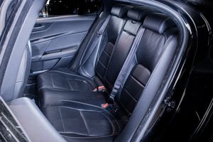 Jaguar XE bild 23