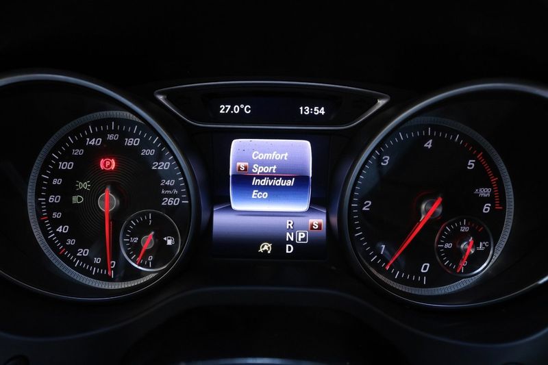 Mercedes CLA220 bild 28