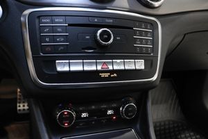 Mercedes CLA220 bild 23