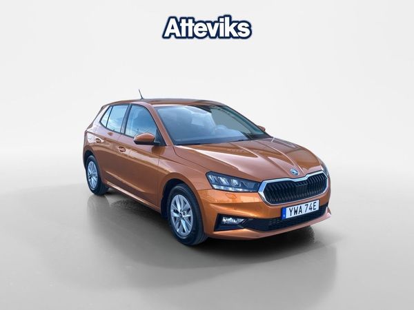 Skoda Fabia SELECTION 1,0 TSI 116hk DSG/Aut | Backkamera - 2025