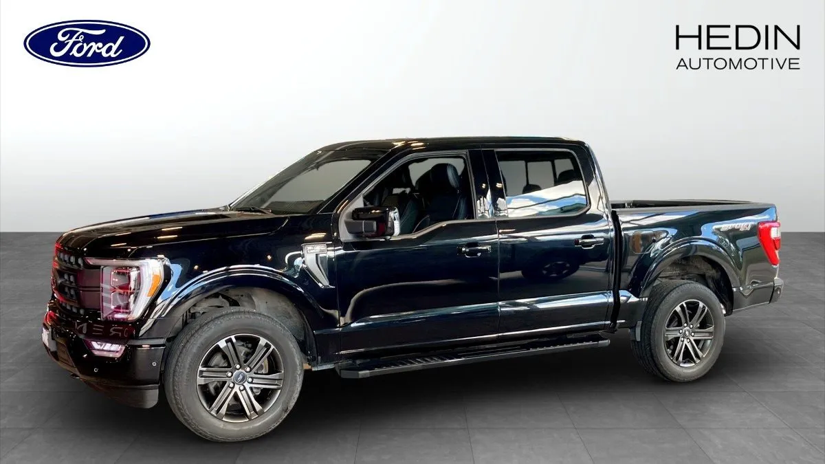 Vehicle image 5