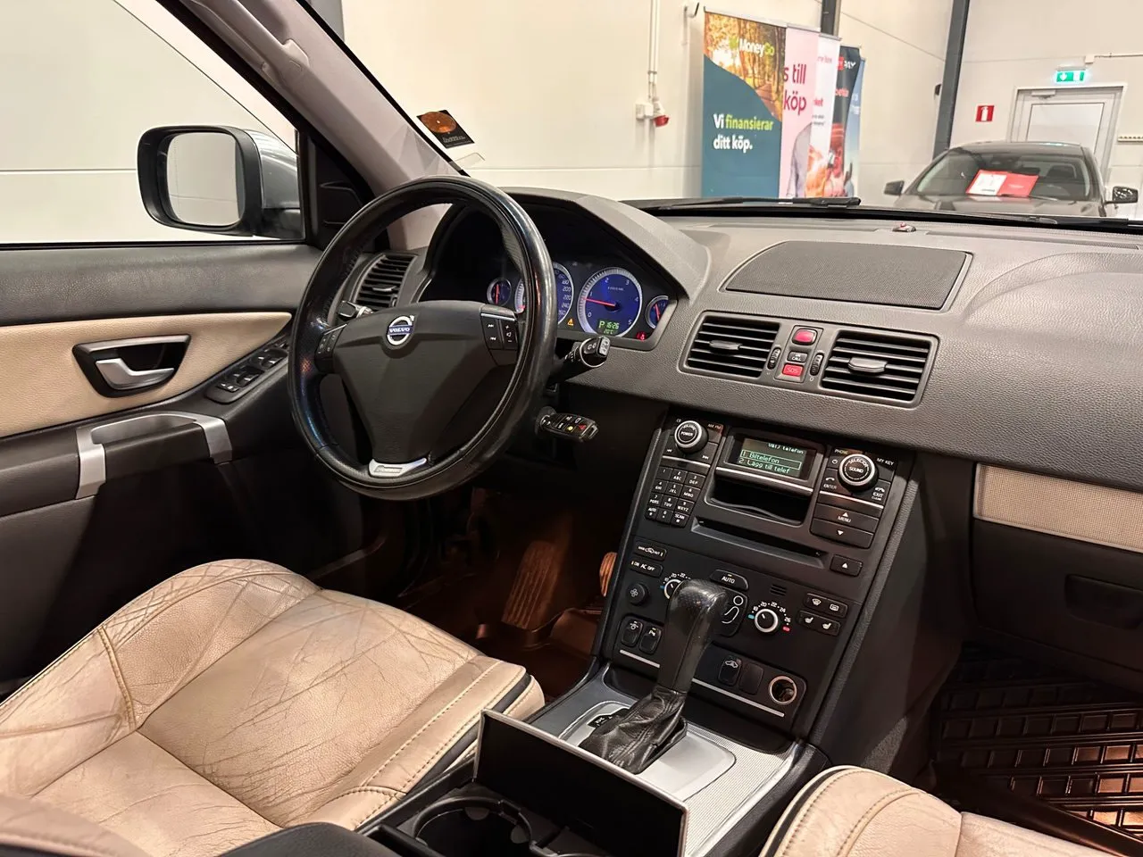 Vehicle image 22
