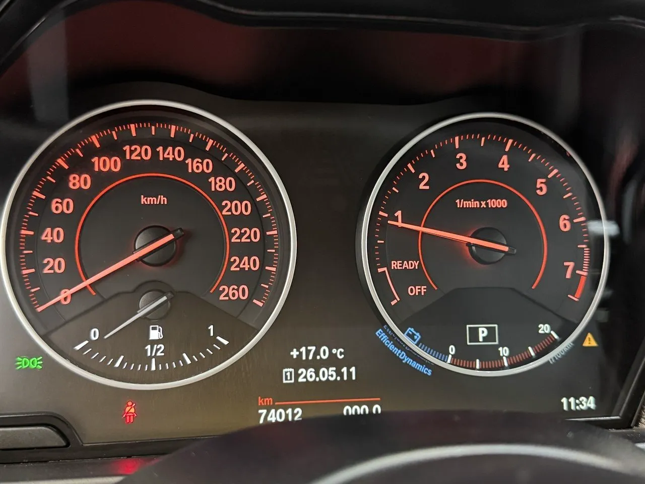 Vehicle image 15