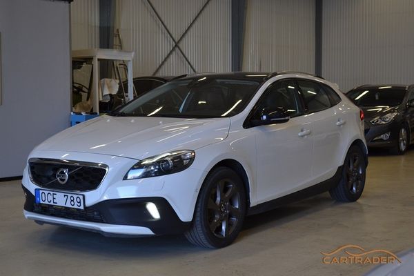 Volvo V40 Cross Country D3 Geartronic, 150hk Summum| Nybes - 2014