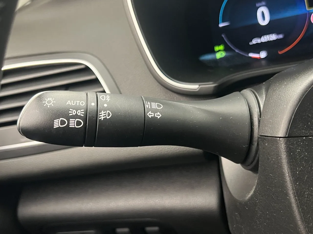 Vehicle image 26