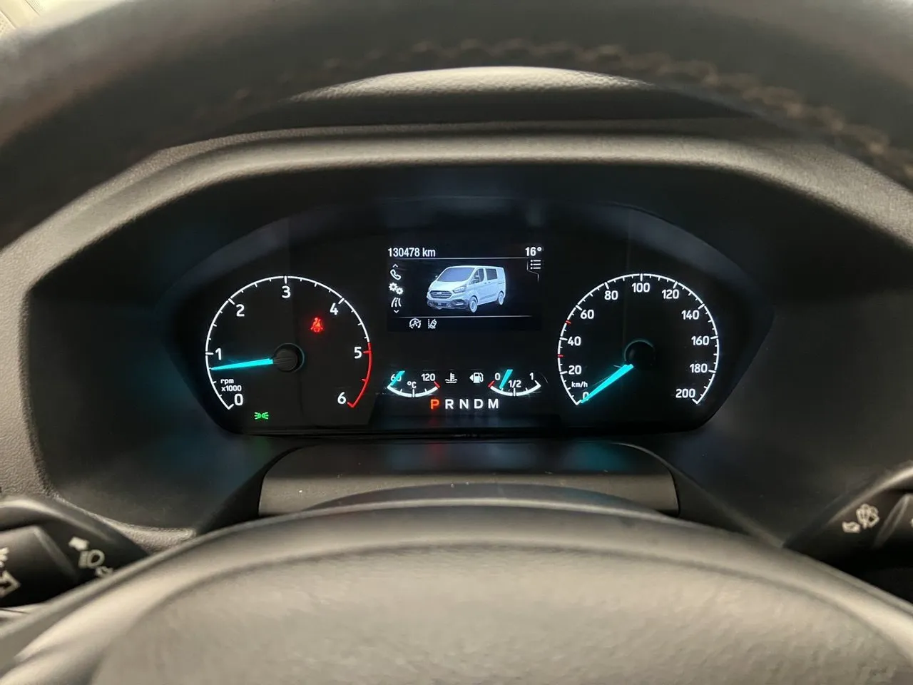 Vehicle image 16