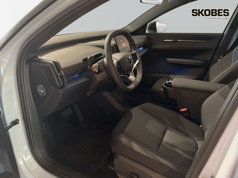 Volvo EX30 bild 5