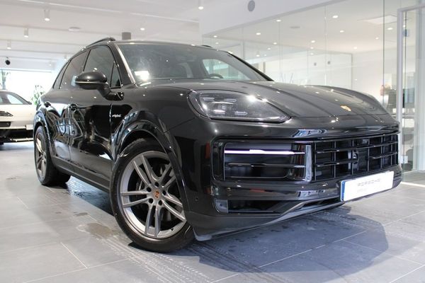 Porsche Cayenne E-Hybrid - 2025