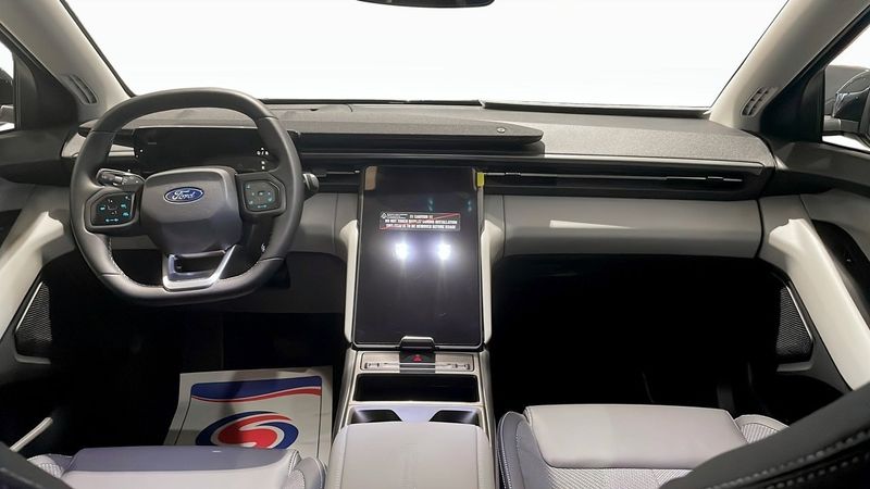 Ford Explorer bild 4