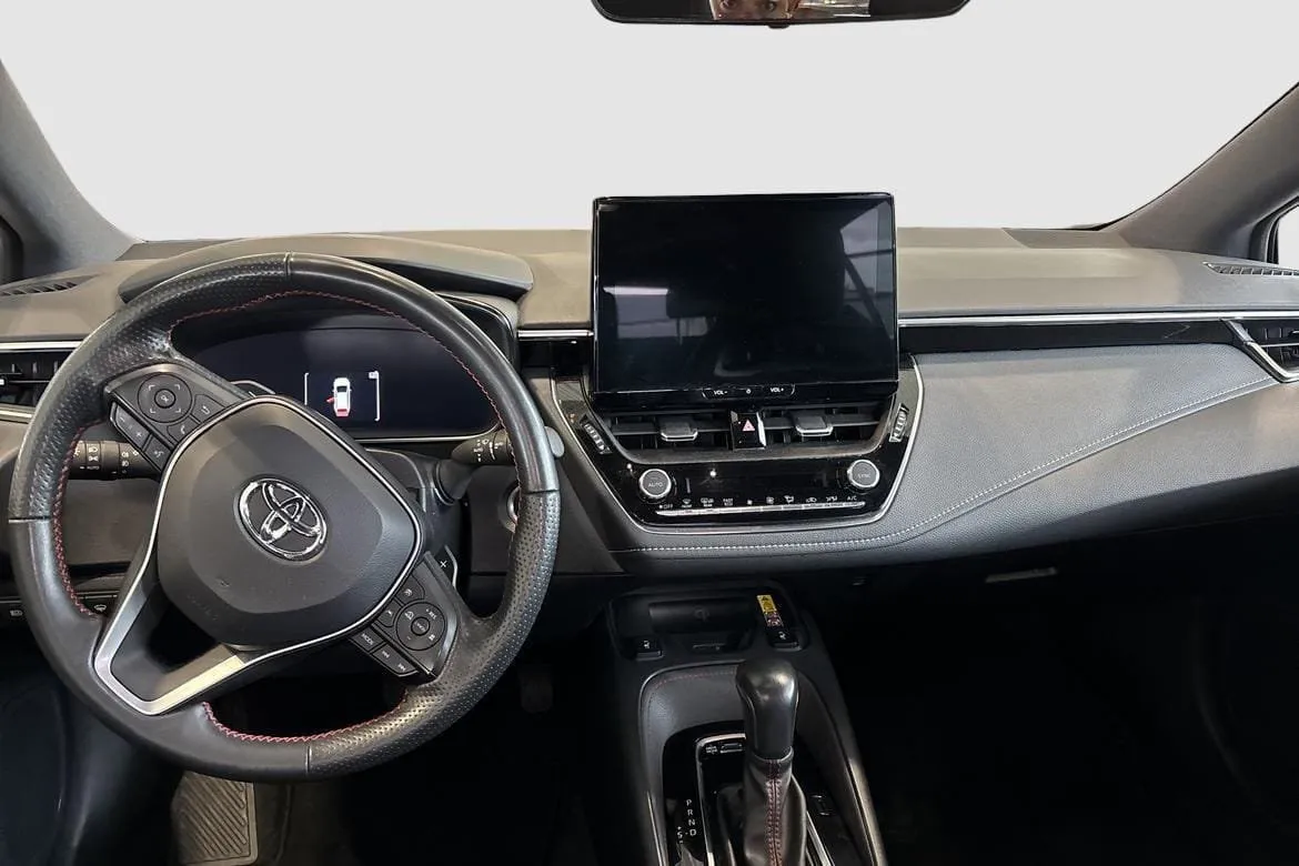 Vehicle image 10