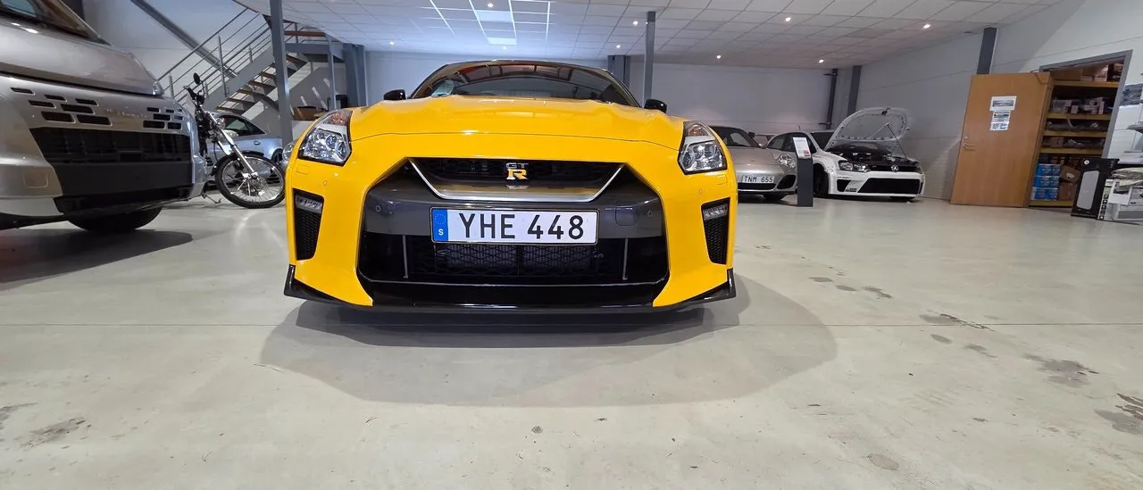 Vehicle image 21
