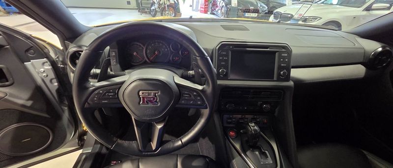 Nissan GT-R bild 14