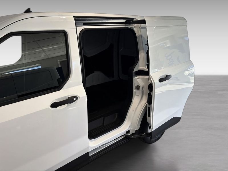 Ford Transit Courier bild 5