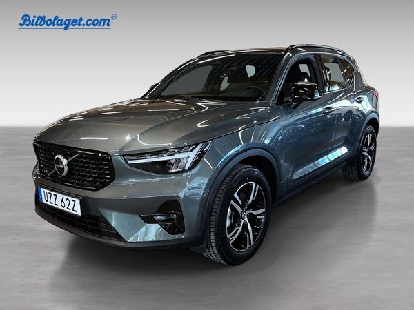 Volvo XC40 B4 FWD Bensin Plus Dark - 2026