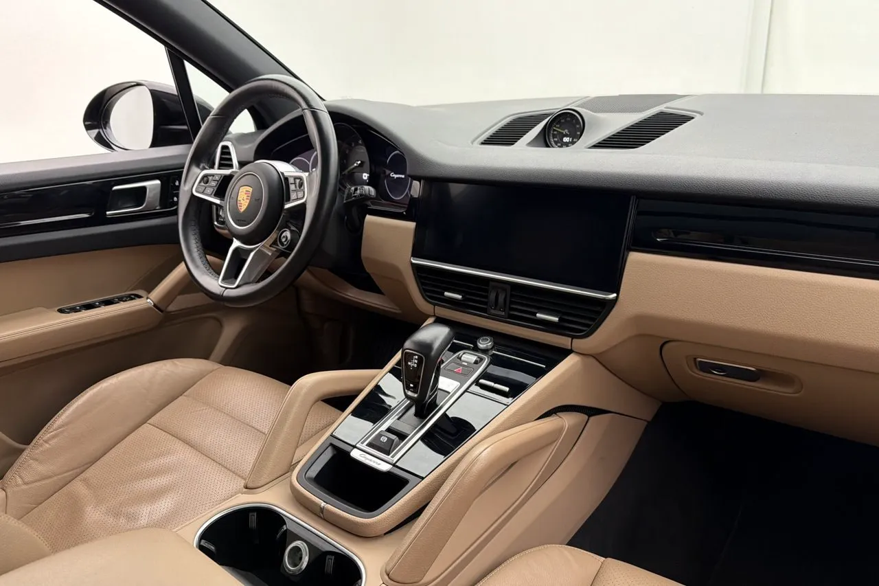 Vehicle image 34