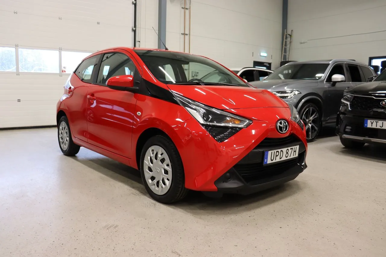 Vehicle image 1
