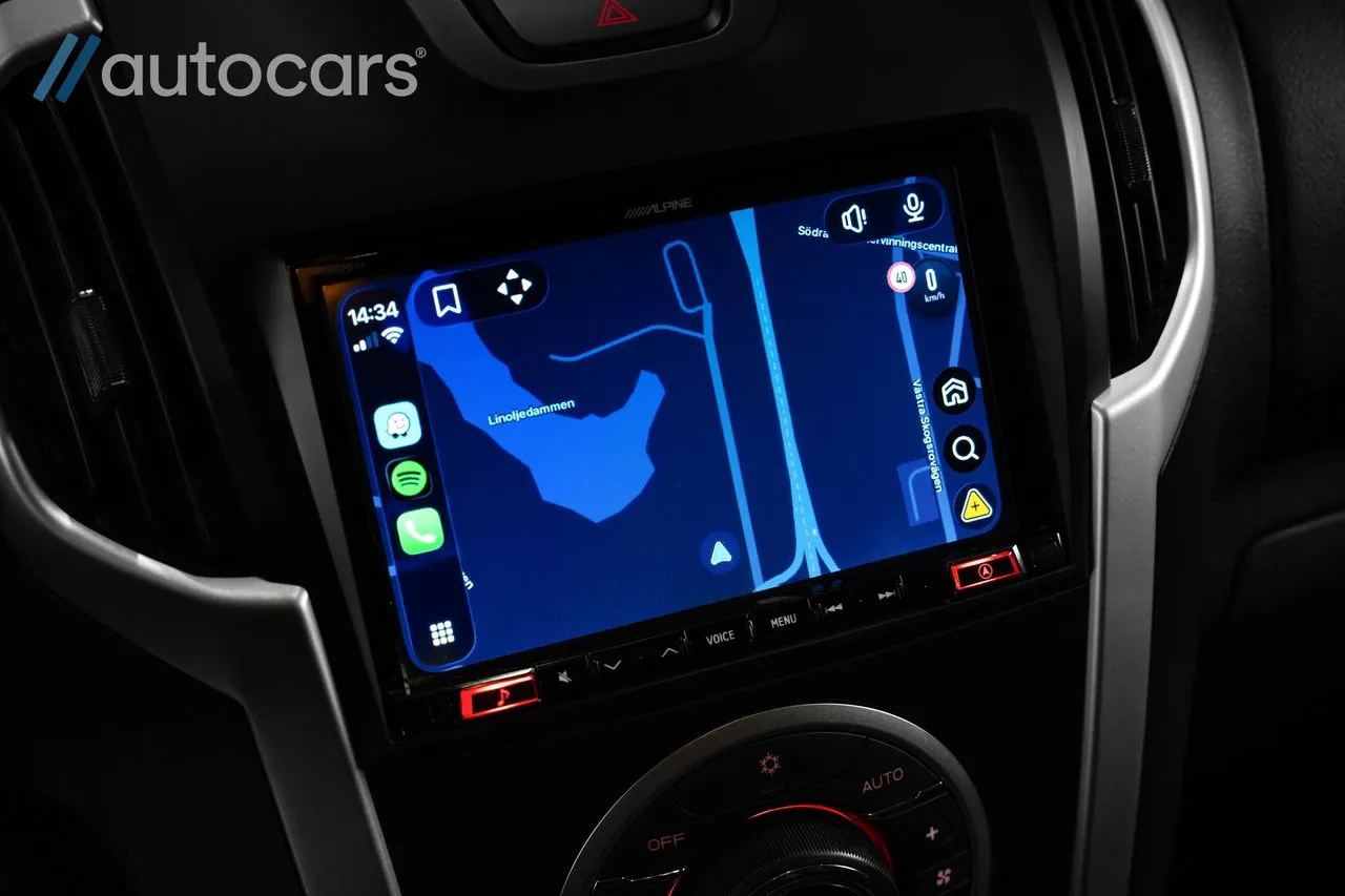 Vehicle image 30