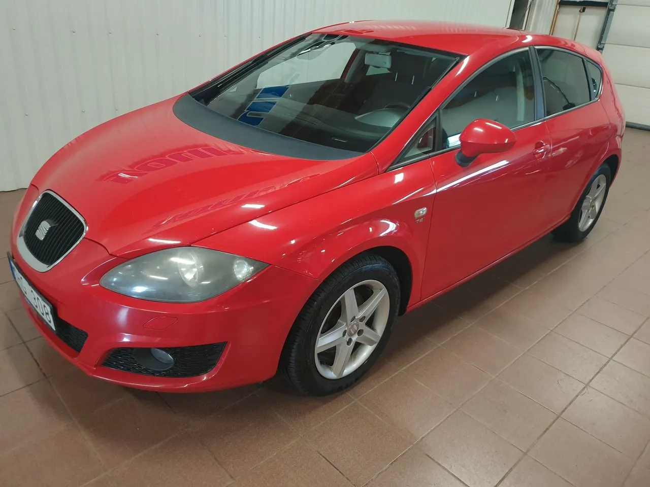Vehicle image 2