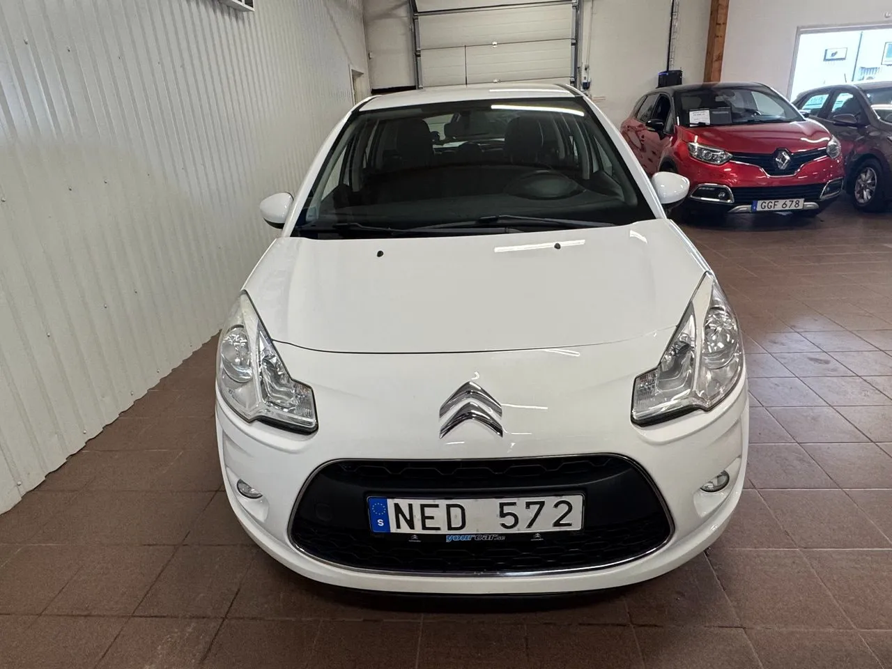 Vehicle image 1