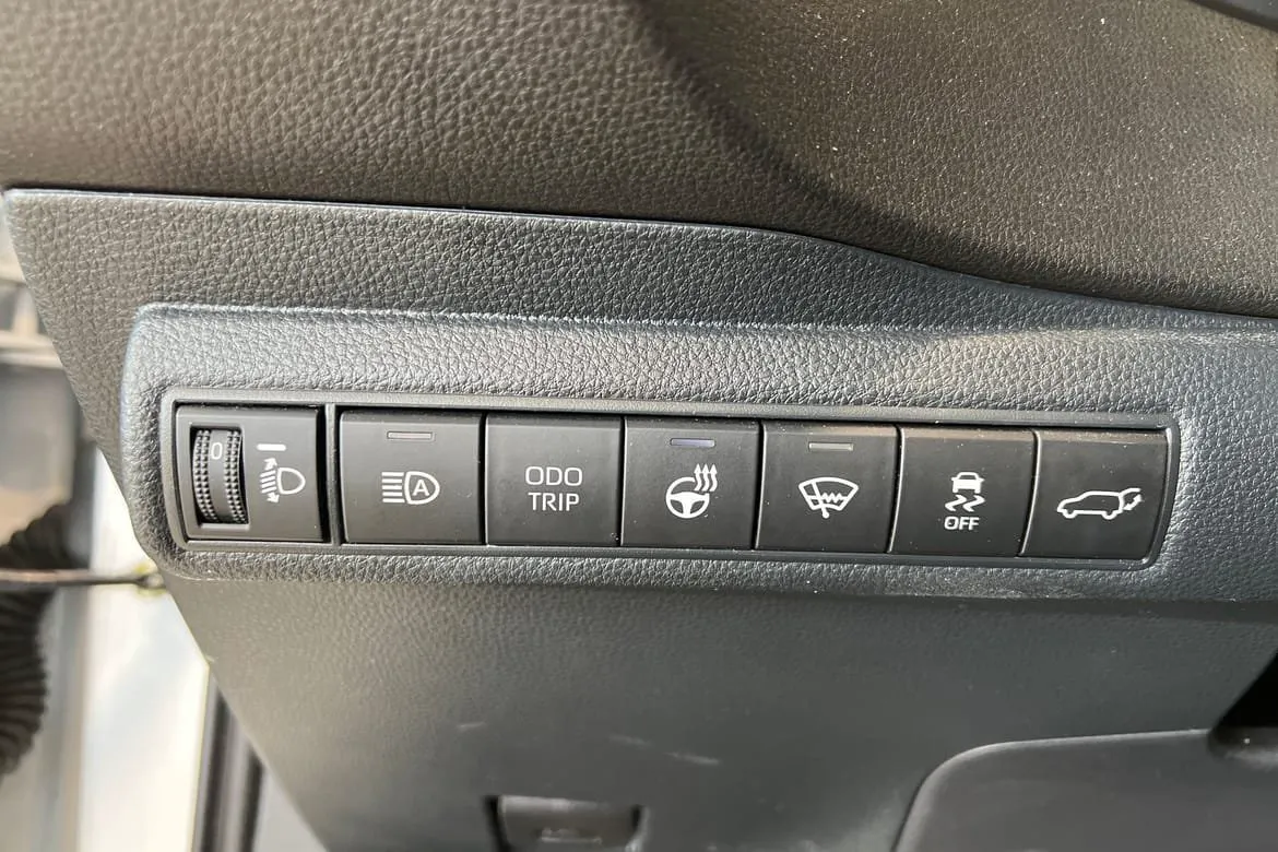 Vehicle image 22