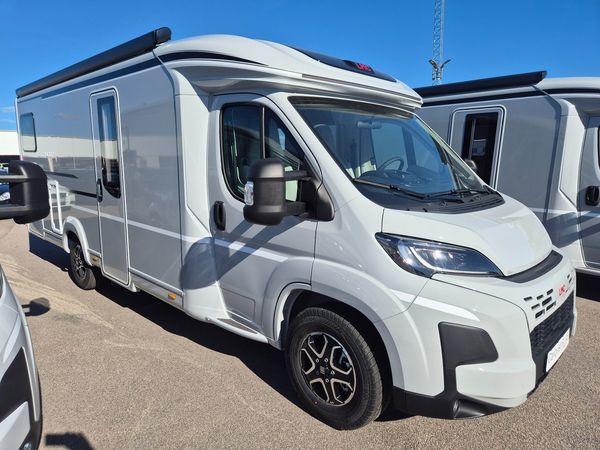 LMC Cruiser 2.0 T750 EF DEMOBIL 140HK Husbil Aut - 2026