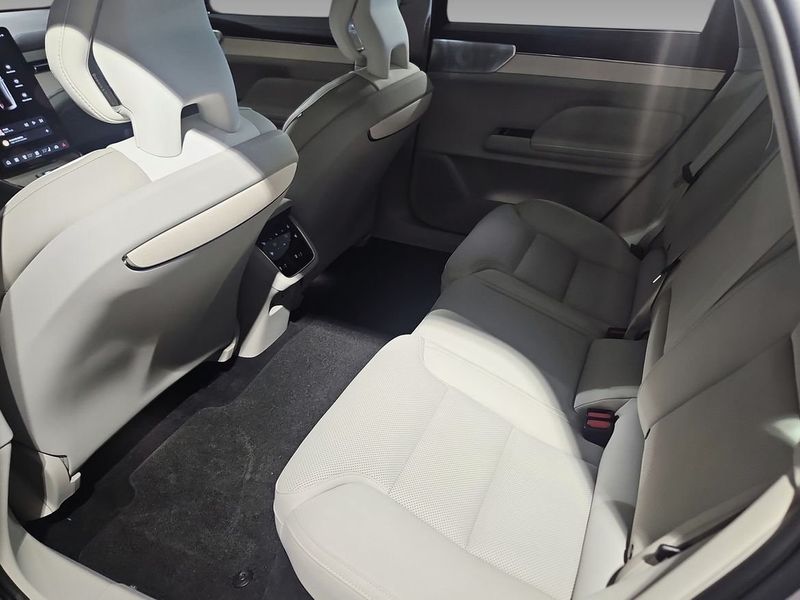 Volvo ES90 bild 12