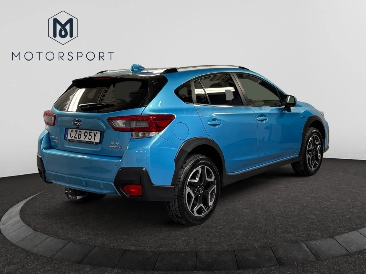 Vehicle image 9