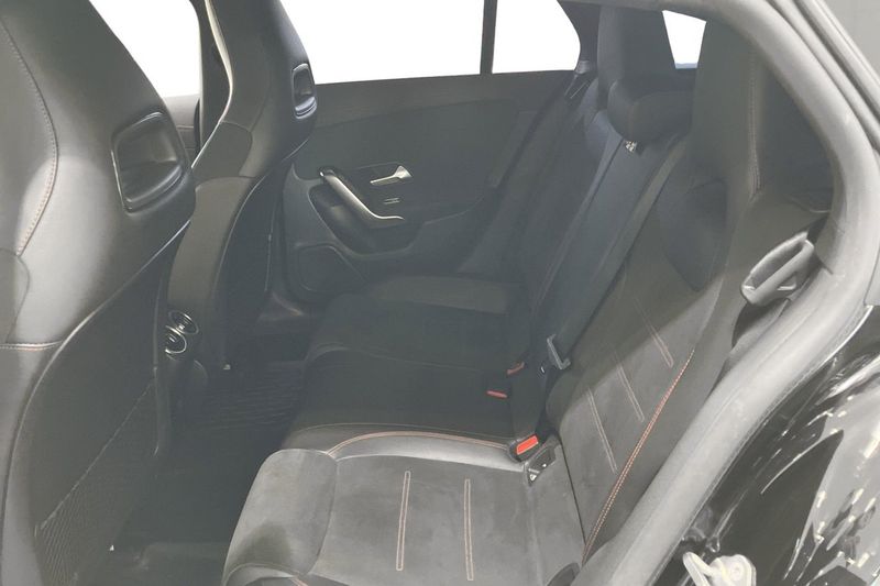Mercedes CLA250 bild 15