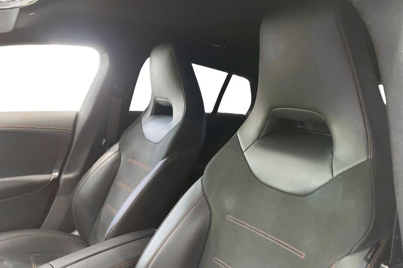 Mercedes CLA250 bild 13