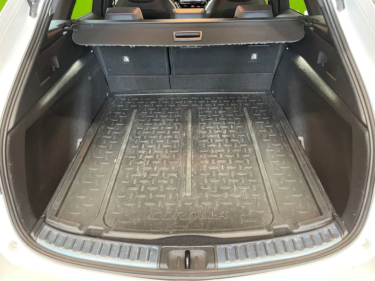 Vehicle image 15