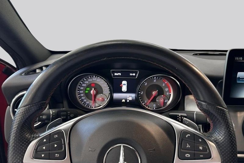Mercedes GLA220 bild 10