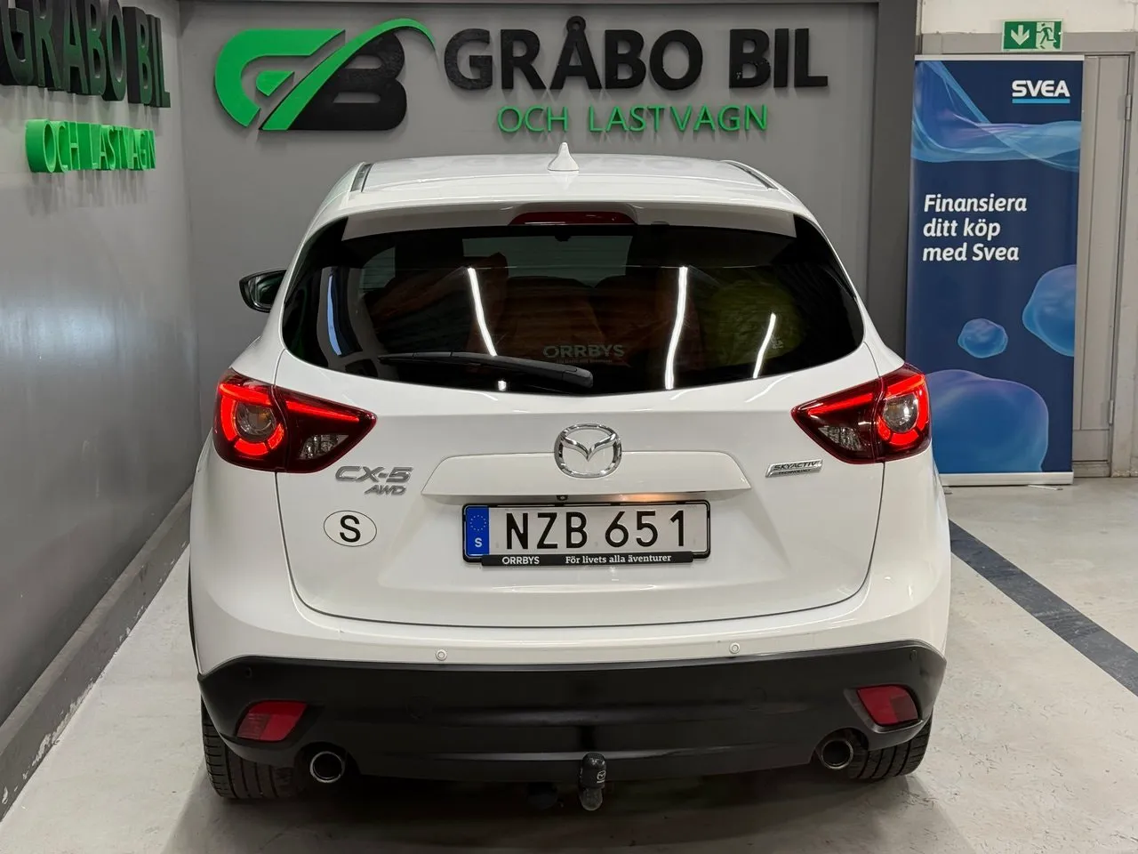 Vehicle image 7