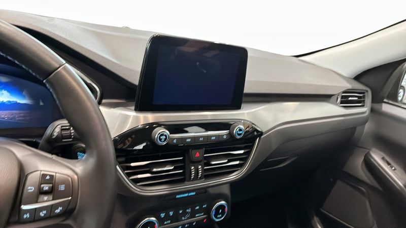Ford Kuga bild 12