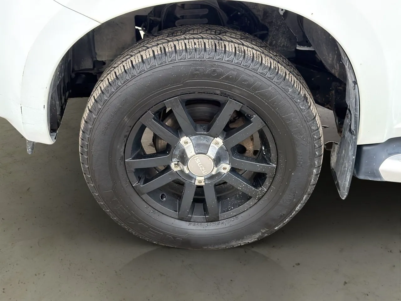 Vehicle image 25