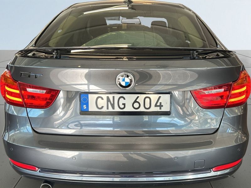 BMW 320 bild 12