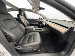 Tesla Model 3 bild 10