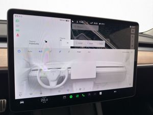 Tesla Model 3 bild 21