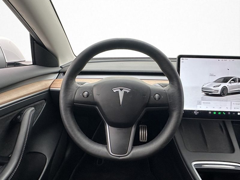 Tesla Model 3 bild 11