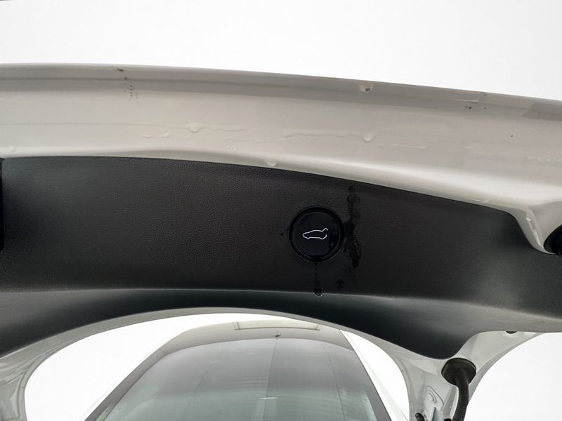 Tesla Model 3 bild 25