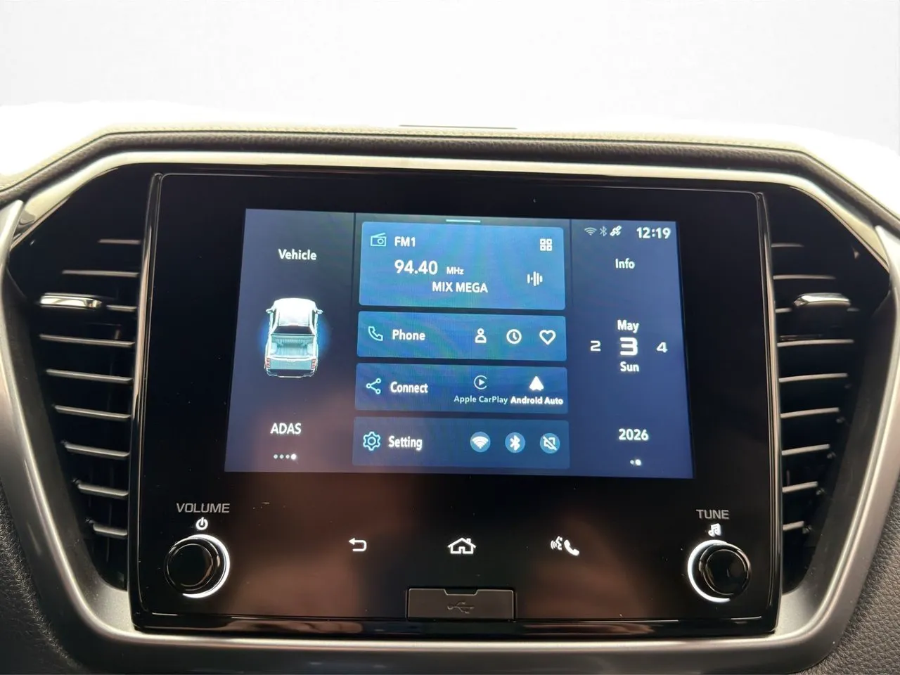 Vehicle image 19