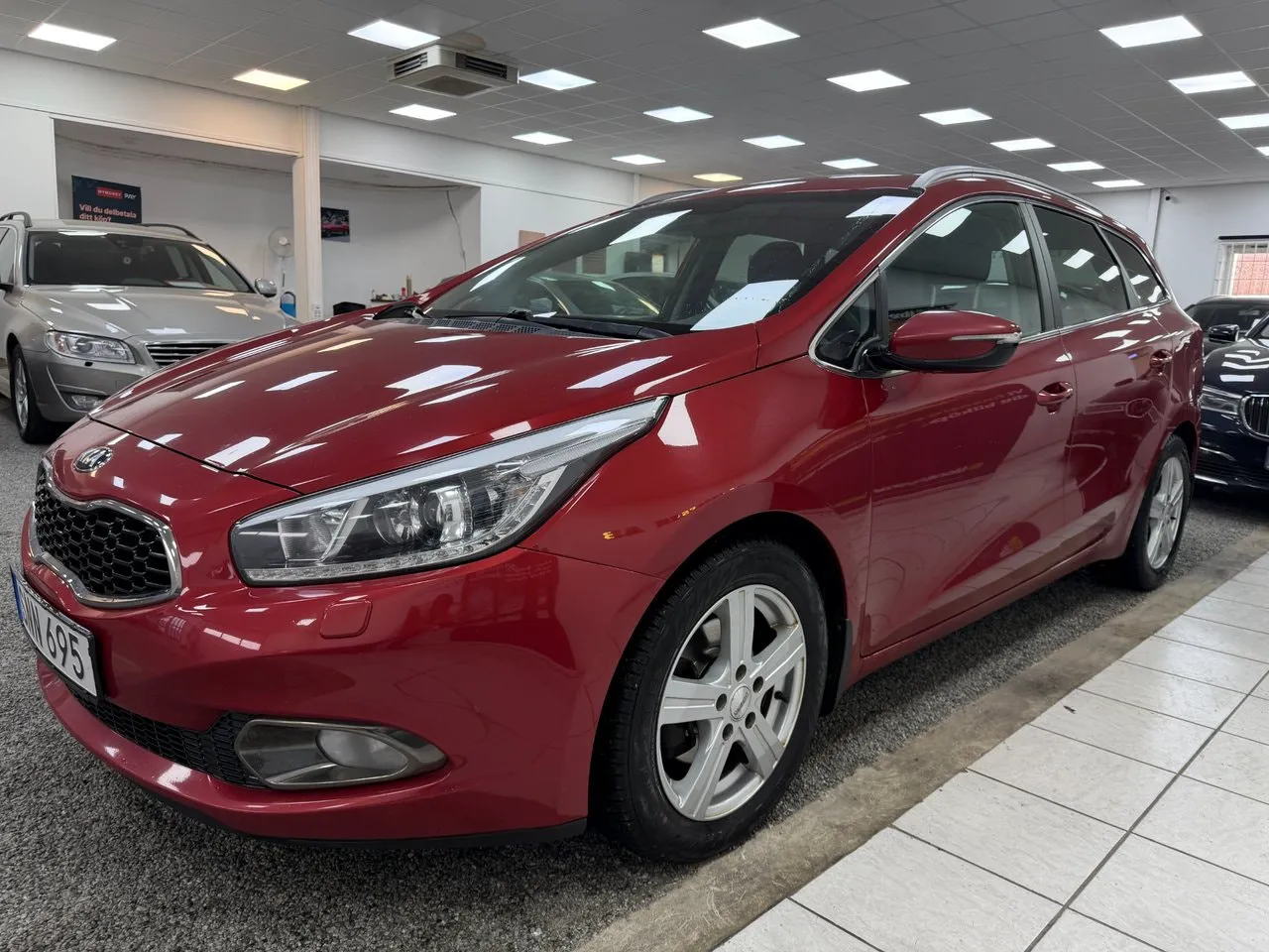 Vehicle image 1