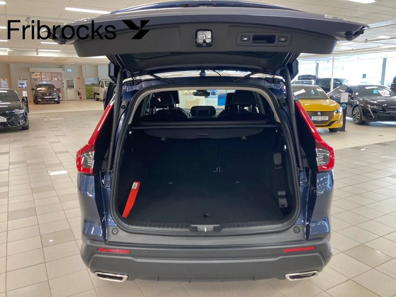 Vehicle image 7